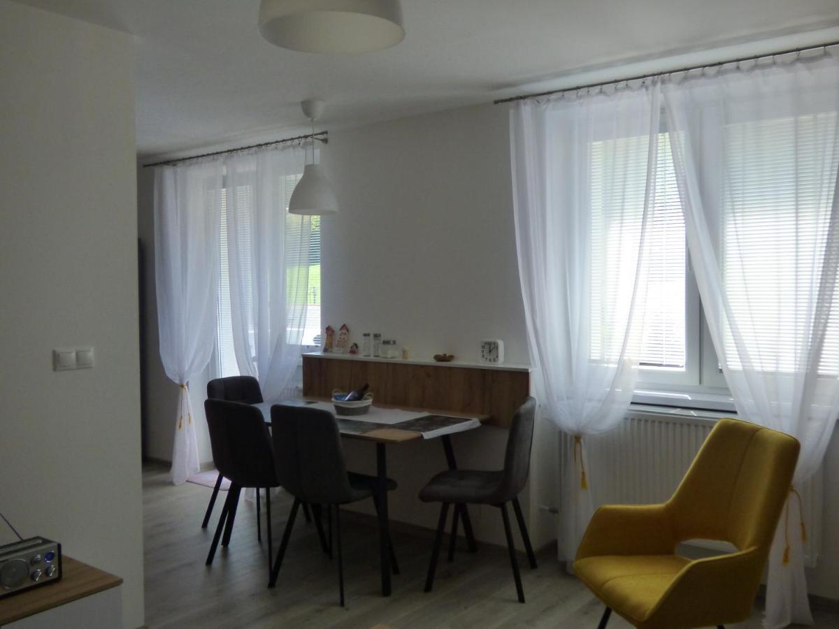 Apartman Dolinky Vyhne Exteriör bild